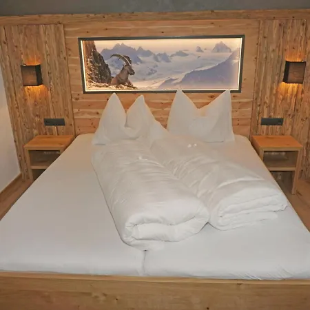 Ladis-11 By Interhome * Ladis